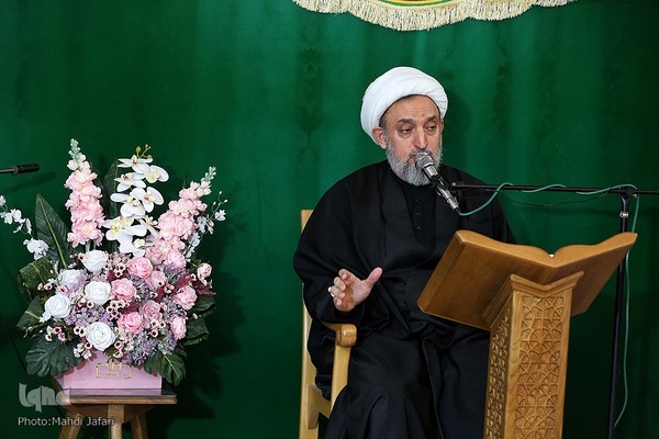 محفل قرآنی با گرامیداشت یاد رهبر شهید انقلاب