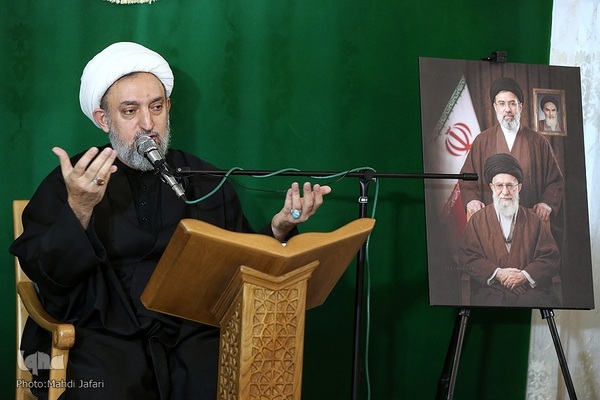 محفل قرآنی با گرامیداشت یاد رهبر شهید انقلاب