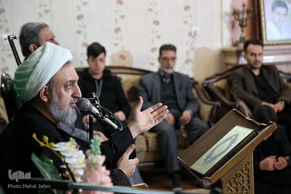 محفل قرآنی با گرامیداشت یاد رهبر شهید انقلاب