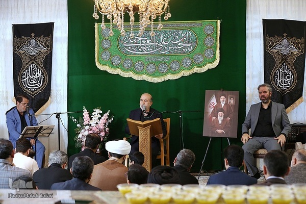 محفل قرآنی با گرامیداشت یاد رهبر شهید انقلاب