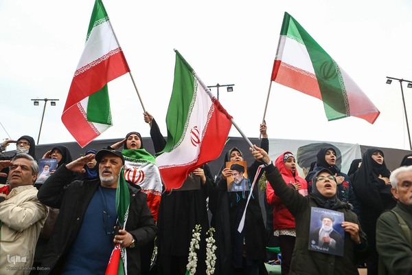 تحویل سال نو در میدان انقلاب تهران