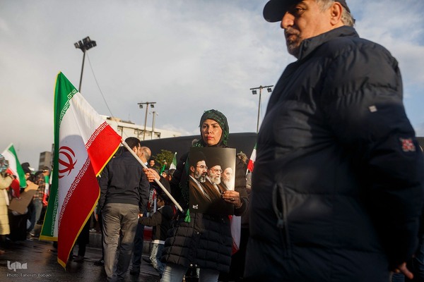 تحویل سال نو در میدان انقلاب تهران