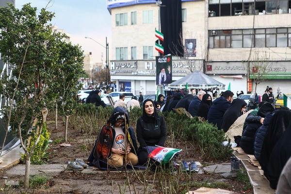 تحویل سال نو در میدان انقلاب تهران