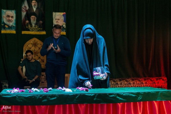 حضور خادمان بارگاه امام علی بن موسی الرضا در معراج الشهدا سپاه