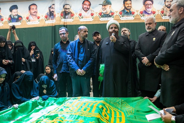 حضور خادمان بارگاه امام علی بن موسی الرضا در معراج الشهدا سپاه