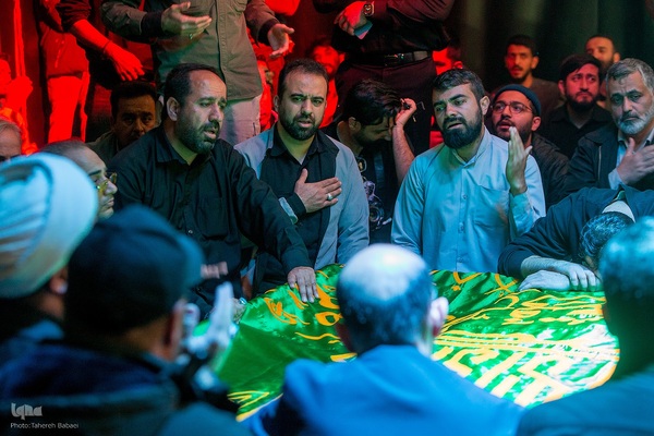حضور خادمان بارگاه امام علی بن موسی الرضا در معراج الشهدا سپاه