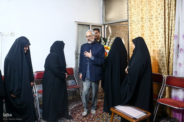 دیدار با خانواده شهدای جنگ رمضان