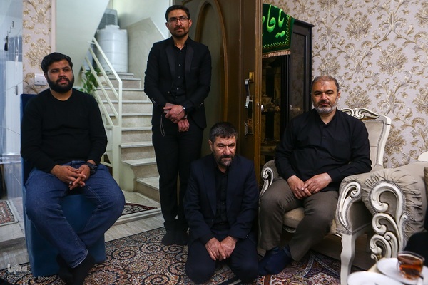 دیدار با خانواده شهدای جنگ رمضان
