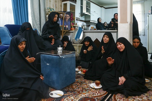 دیدار با خانواده شهدای جنگ رمضان