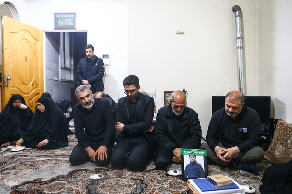 دیدار با خانواده شهدای جنگ رمضان