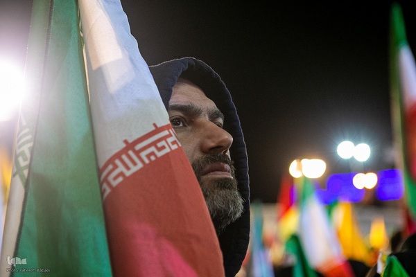 شام شهادت امام صادق(ع) و بیعت با رهبر در میدان انقلاب