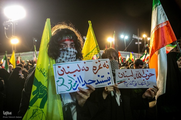 شام شهادت امام صادق(ع) و بیعت با رهبر در میدان انقلاب