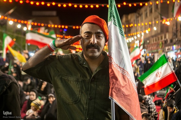 شام شهادت امام صادق(ع) و بیعت با رهبر در میدان انقلاب