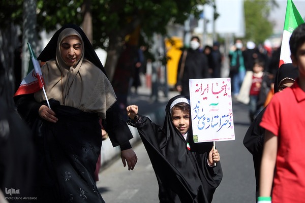 اجتماع بزرگ «دختران جان‌فدای ایران»