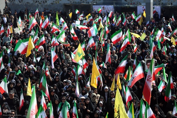 اجتماع بزرگ «دختران جان‌فدای ایران»