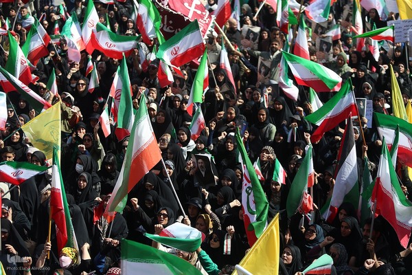 اجتماع بزرگ «دختران جان‌فدای ایران»