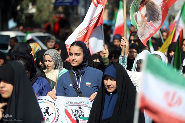 اجتماع بزرگ «دختران جان‌فدای ایران»