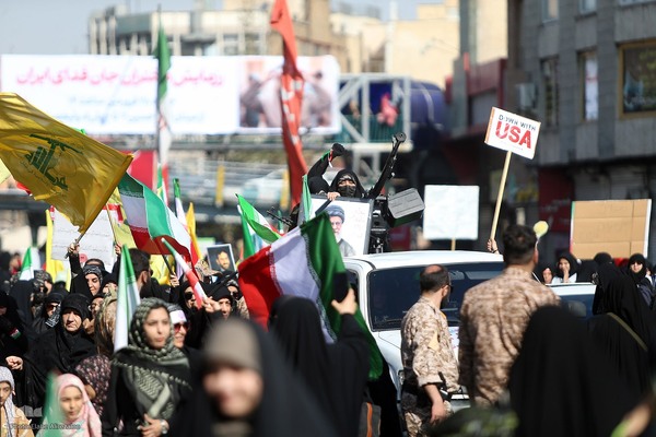 اجتماع بزرگ «دختران جان‌فدای ایران»