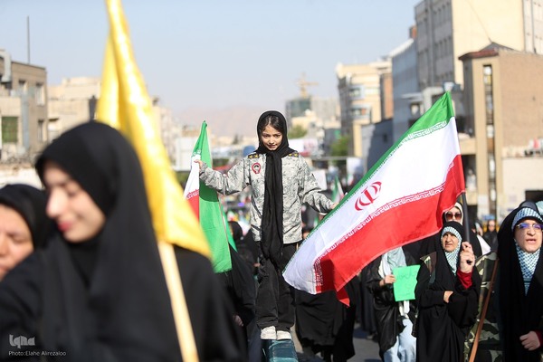 اجتماع بزرگ «دختران جان‌فدای ایران»