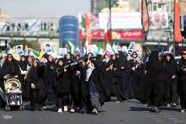اجتماع بزرگ «دختران جان‌فدای ایران»