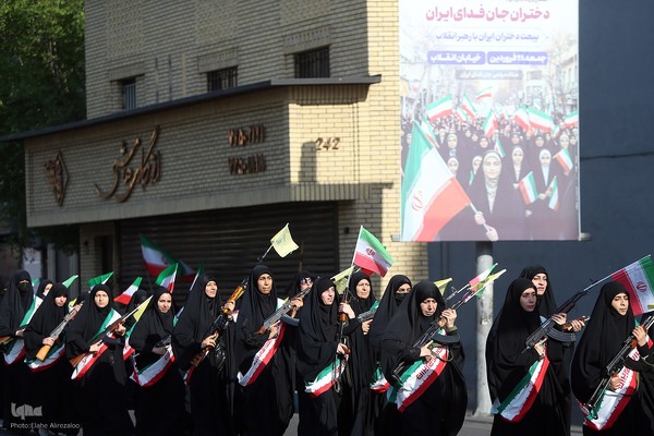 اجتماع بزرگ «دختران جان‌فدای ایران»