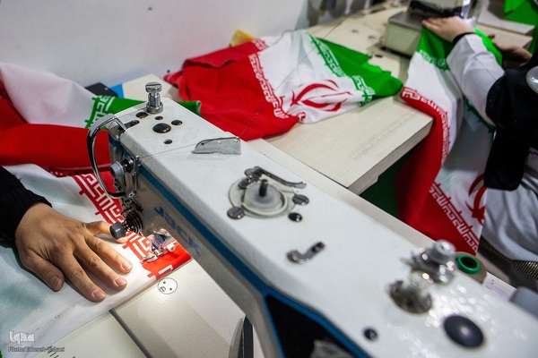 نقش پرچم‌دوزی بانوان جهادی؛ از جبهه‌های نبرد تا خط مقدم تولید