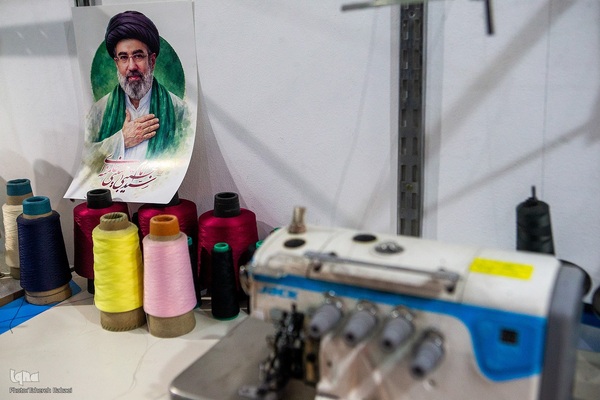 نقش پرچم‌دوزی بانوان جهادی؛ از جبهه‌های نبرد تا خط مقدم تولید