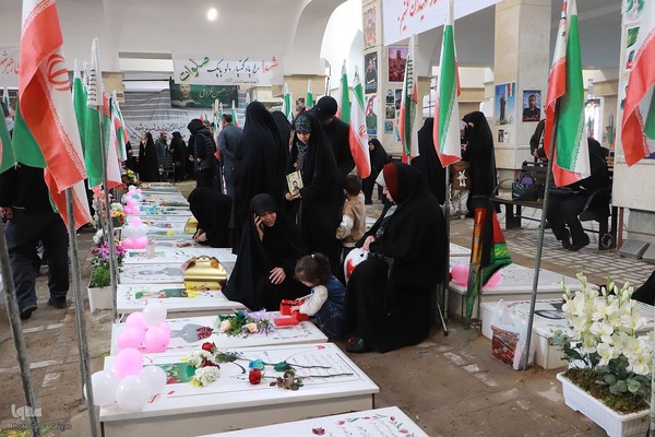 بزرگداشت روز دختر در گلزار شهدا وادی رحمت تبریز