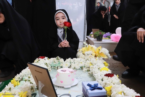 بزرگداشت روز دختر در گلزار شهدا وادی رحمت تبریز
