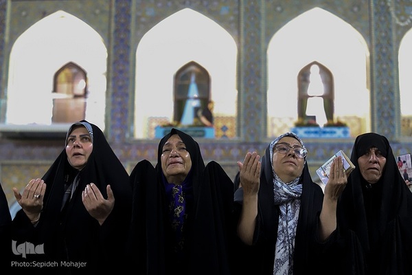 حرم امام رضا(ع) در شب میلاد حضرت معصومه(س)