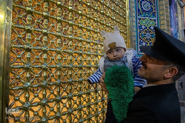حرم امام رضا(ع) در شب میلاد حضرت معصومه(س)