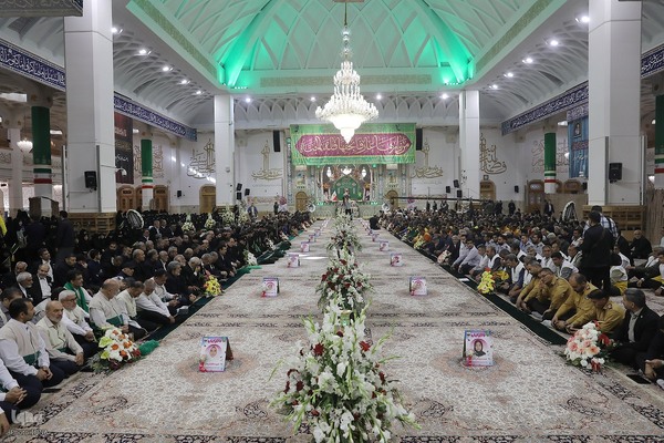 خطبه‌خوانی روز میلاد کریمه اهل بیت(س)
