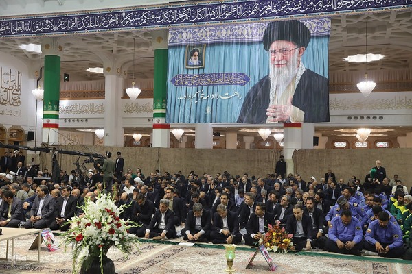 خطبه‌خوانی روز میلاد کریمه اهل بیت(س)