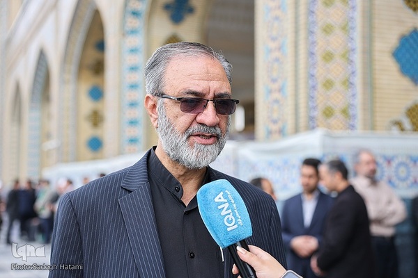 تشییع پیکر استاد وحید مجتهدزاده در حرم مطهر رضوی