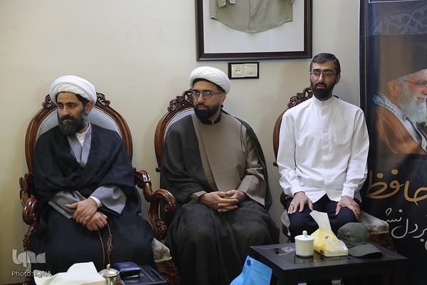 دیدار جامعه قرآنی با خانواده شهید سیدعبدالرحیم موسوی