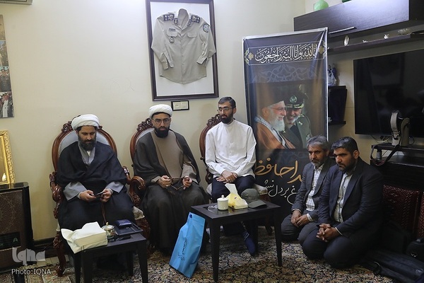 دیدار جامعه قرآنی با خانواده شهید سیدعبدالرحیم موسوی