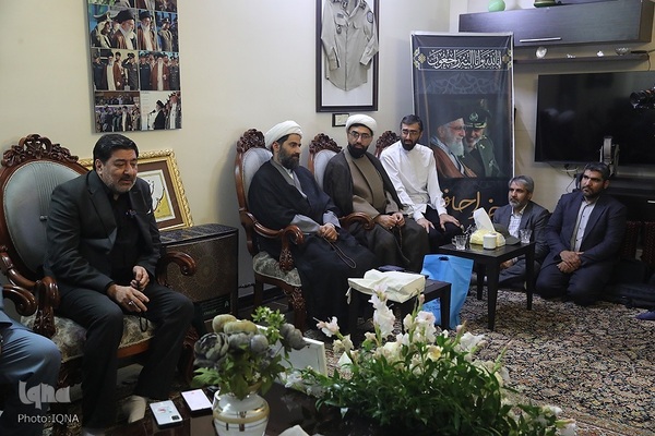 دیدار جامعه قرآنی با خانواده شهید سیدعبدالرحیم موسوی