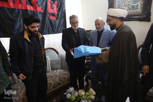 دیدار جامعه قرآنی با خانواده شهید سیدعبدالرحیم موسوی