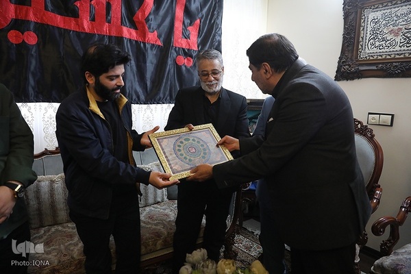 دیدار جامعه قرآنی با خانواده شهید سیدعبدالرحیم موسوی