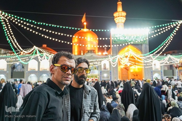 حرم مطهر رضوی در شب میلاد حضرت رضا(ع)