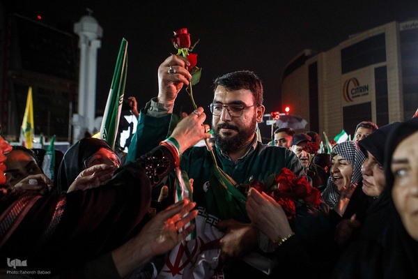 جشن شب ولادت امام رضا(ع) در میدان صادقیه
