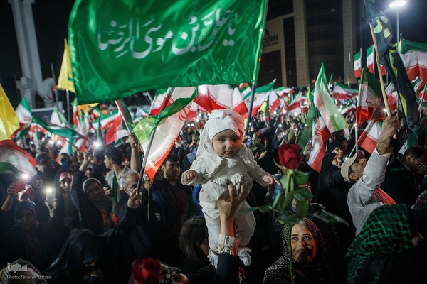 جشن شب ولادت امام رضا(ع) در میدان صادقیه