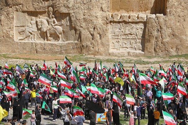 بزرگداشت سالگرد سفر رهبر شهید انقلاب به استان فارس