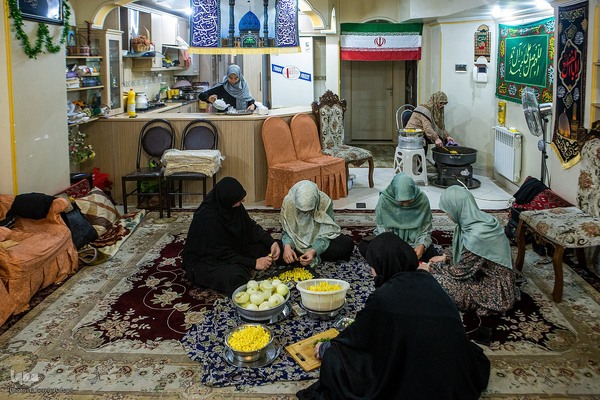 آشپزخانه‌های مقاومت: زنانی که در پشت خط مقدم، حامی امنیت شدند