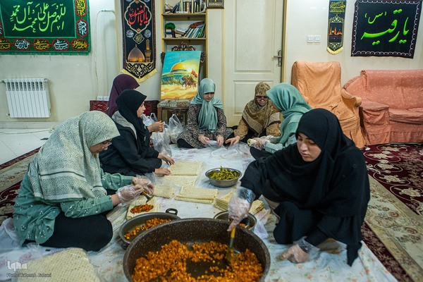 آشپزخانه‌های مقاومت: زنانی که در پشت خط مقدم، حامی امنیت شدند