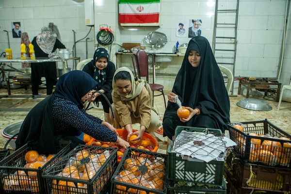 آشپزخانه‌های مقاومت: زنانی که در پشت خط مقدم، حامی امنیت شدند
