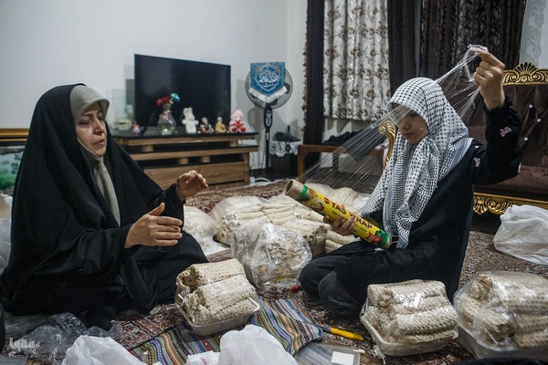 آشپزخانه‌های مقاومت: زنانی که در پشت خط مقدم، حامی امنیت شدند