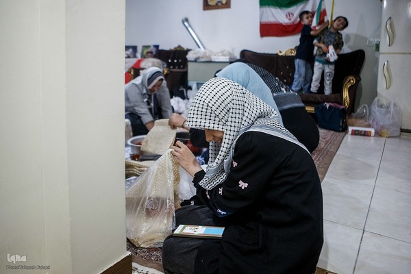 آشپزخانه‌های مقاومت: زنانی که در پشت خط مقدم، حامی امنیت شدند