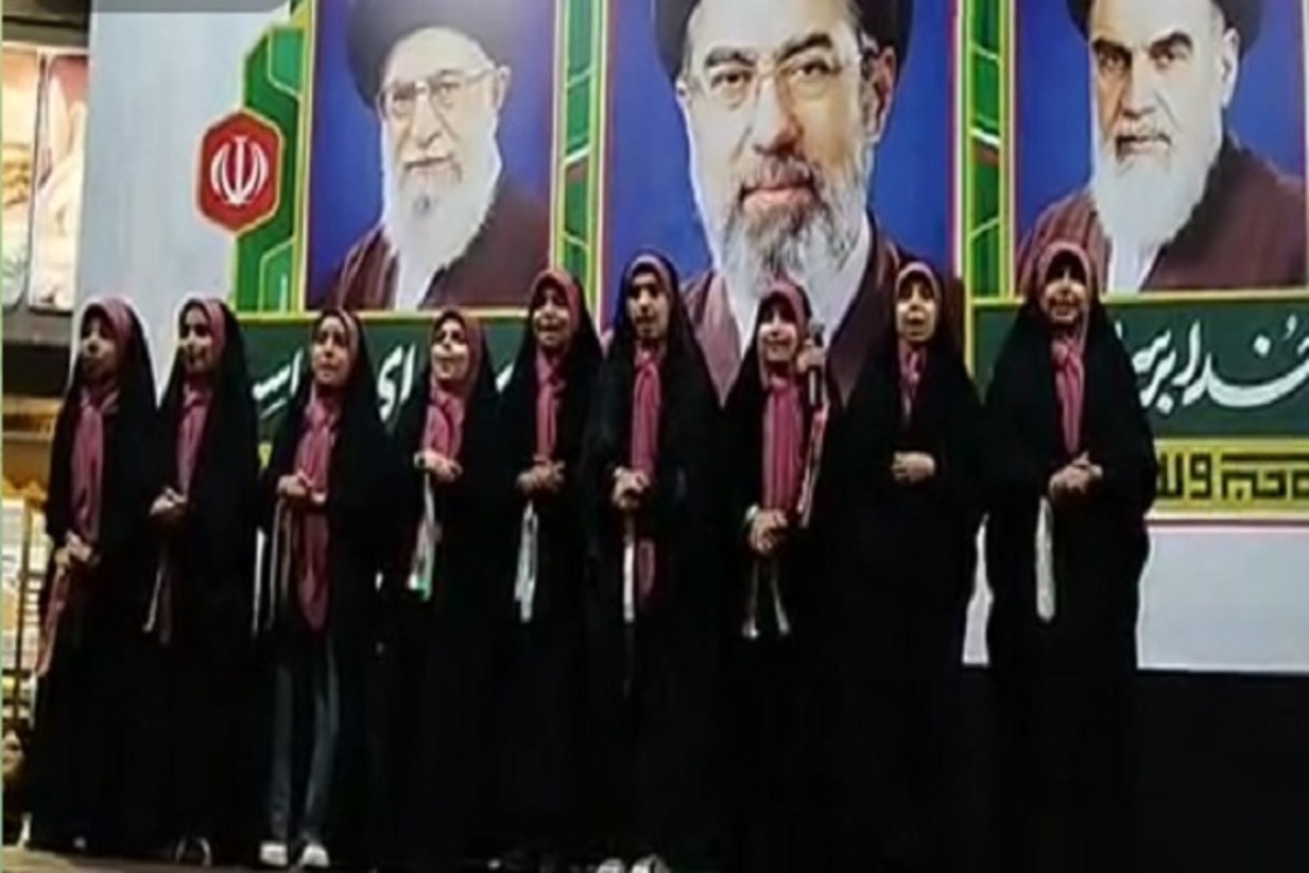 هفتاد و دومین اجتماع و راهپیمایی شبانه