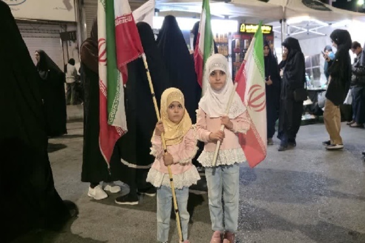 هفتاد و دومین اجتماع و راهپیمایی شبانه